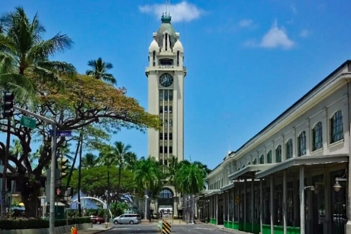 Self-Guided Scavenger Hunt: Royal Views Of Honolulu