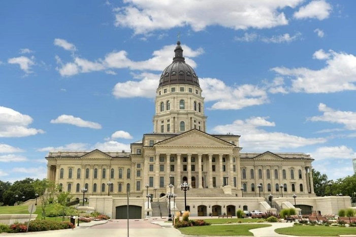 Self-Guided Topeka Scavenger Hunt: Topeka Top City's Top Sights!