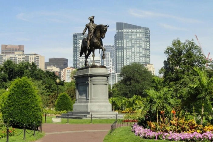 St. Louis Scavenger Hunt: Gateway to the West