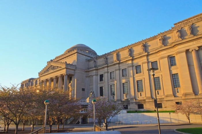 Self-Guided Brooklyn Scavenger Hunt: Soaring To New Heights