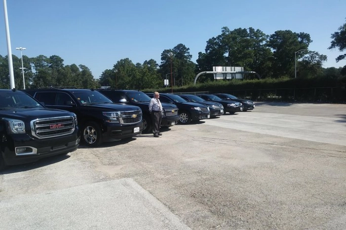 Private SUV Transfer Houston IAH Airport to Galveston for 6 PAX 