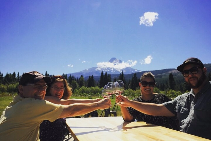 Private Mt Hood Waterfall Tour with Lunch and Wine included
