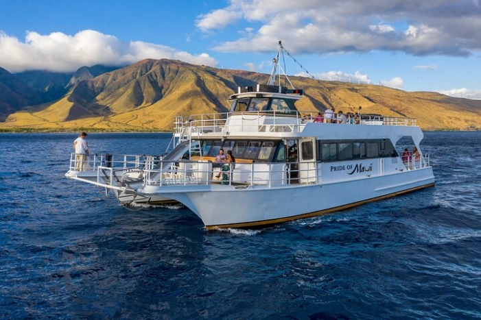 Maui Sunset Luau Dinner Cruise on the Pride of Maui