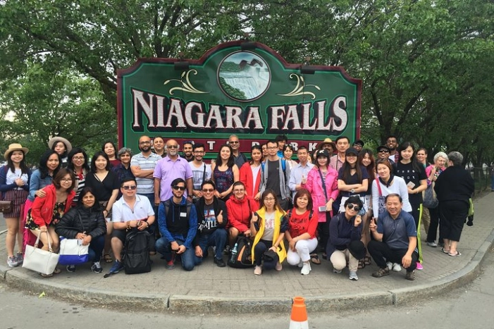 Niagara Falls (US Side) 2-Day Tour from Washington D.C.