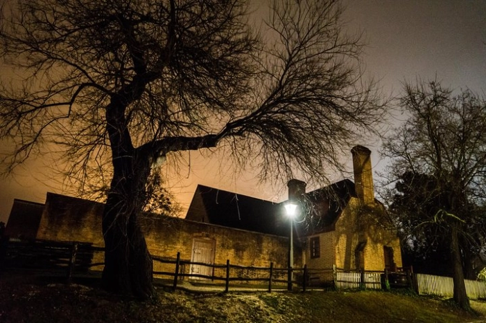 Colonial Ghosts Haunted Williamsburg Night Tour w/ Add-on Options