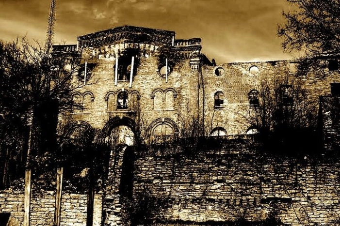 Darkside of Brewing Tour: Tales of Cincinnati's Haunted and Gruesome Past