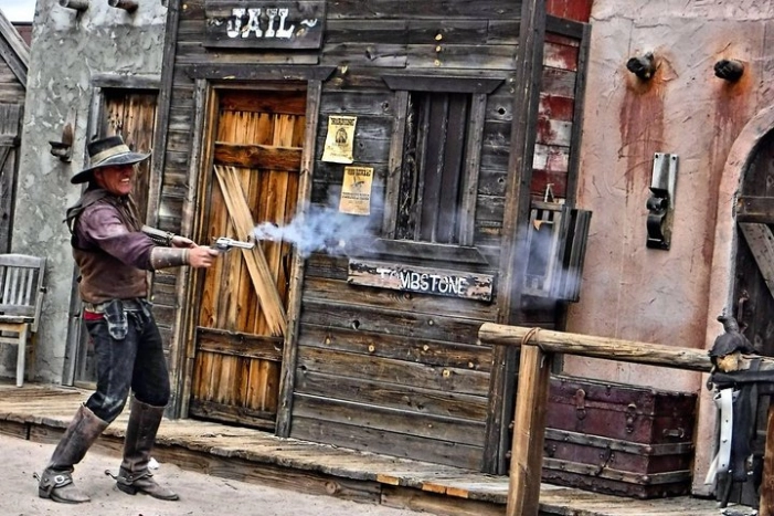 Gunfight Show Old Tombstone 