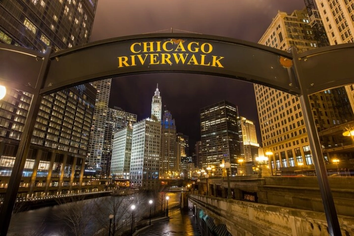 Chicago's Dark Side Self-Guided Smartphone Walking Tour