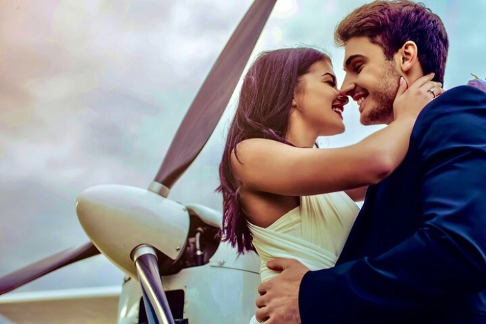 Romantic Miami 50-Min Plane Tour With Champagne