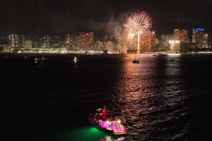 Waikiki Fireworks Friday Ocean Party Cruise DJ and Full Bar