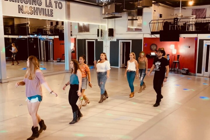 Learn to Line Dance Class with Instructor in Nashville