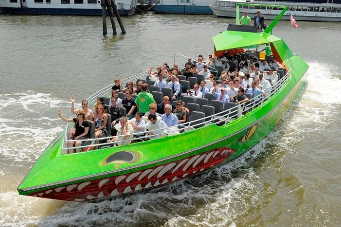 Circle Line: NYC BEAST Speedboat Ride