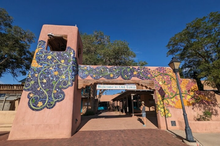 Albuquerque Scavenger Hunt Walking Tour and Game