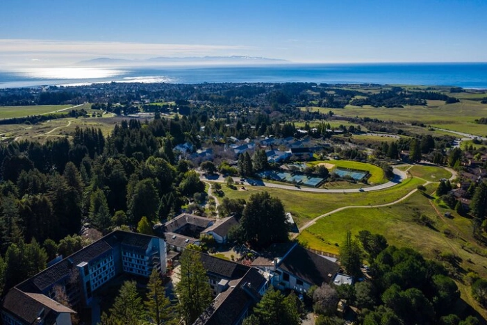 6 Hours Private Bay Area College Tour in California