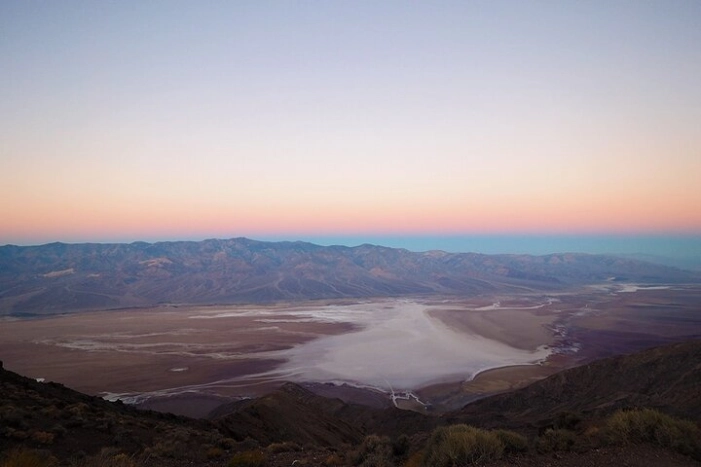Death Valley Sunrise & Stargazing Day Tour Group Discount for 2 More People 
