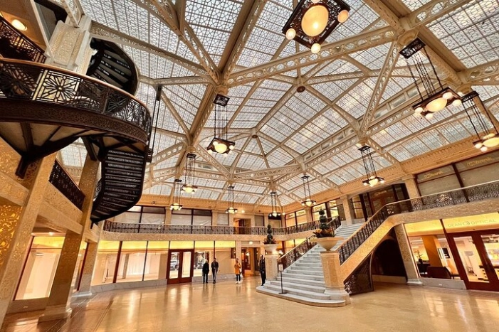Original Chicago Architecture Interiors Tour: Dazzling Interiors