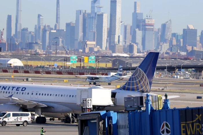 Private Roundtrip to Newark Liberty International Airport
