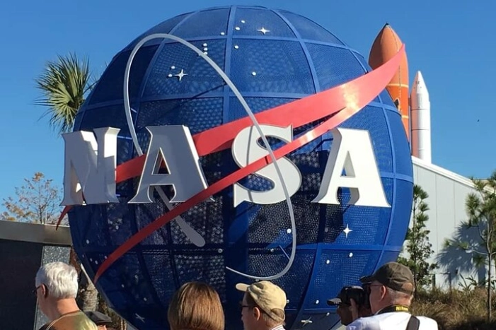 Miami to Enchanted NASA Tour 