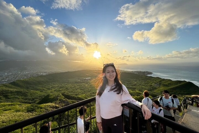 Diamond Head Hike [Starts at 7:00 a.m.]