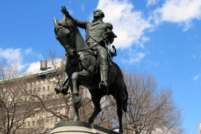 Walk 3 NYC Squares: Gramercy Park, Madison and Union Squares