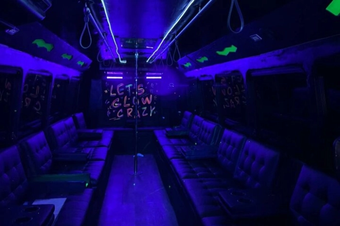 Hookah Bus Tour/Hard Rock Casino/Las Olas Ft. Lauderdale/Wynwood