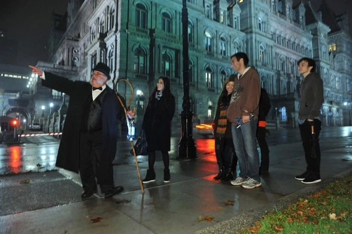 Haunted DC Night-Time Walking Tour on Capitol Hill 