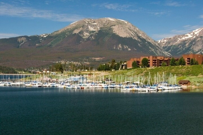 Dillon Marina & Shopping Tour Private Transportation Service