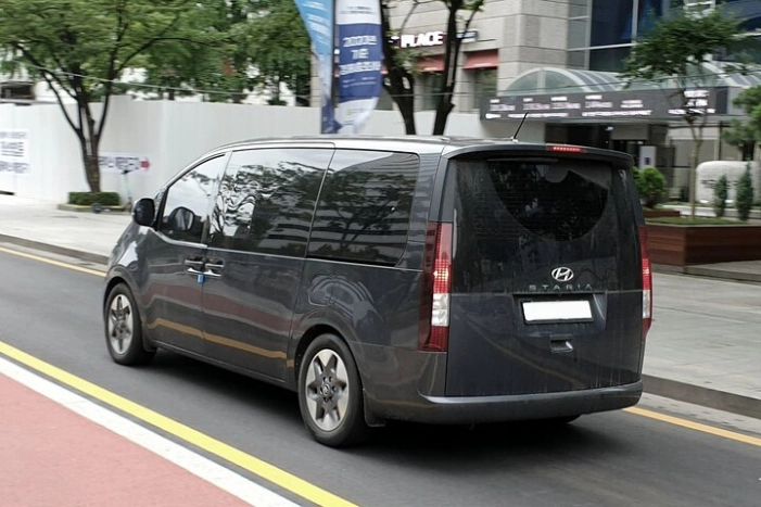 Newark Airport EWR to Baltimore City Round Trip Private Transfer