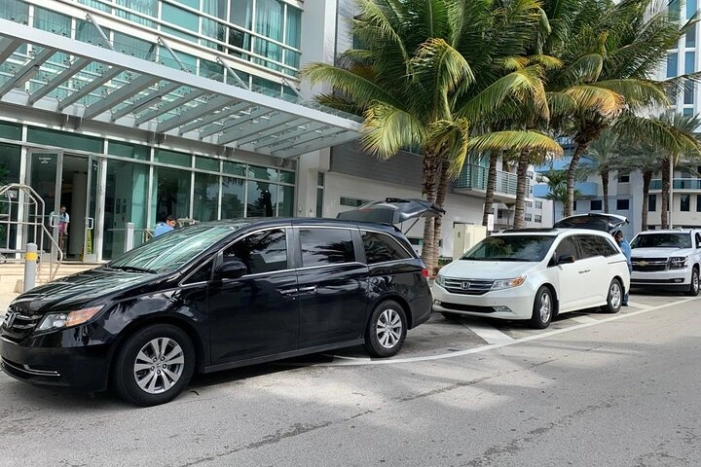 Private Transfer from Los Angeles Airport (LAX) to Garden Groove