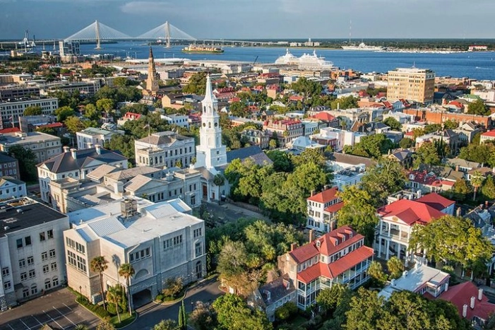Small-Group Tour: Charleston Old Walled City Historical Walking Tour