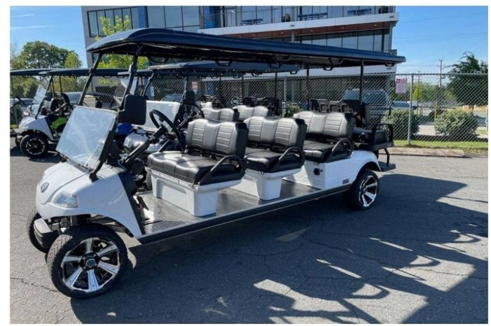 Midtown New York Sightseeing Tour in a Luxury Golf Cart LSV