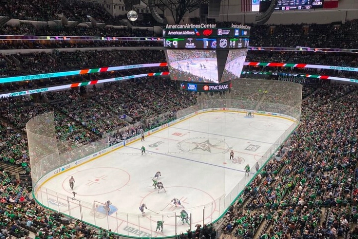 Dallas Stars Ice Hockey Game Ticket at American Airlines Center