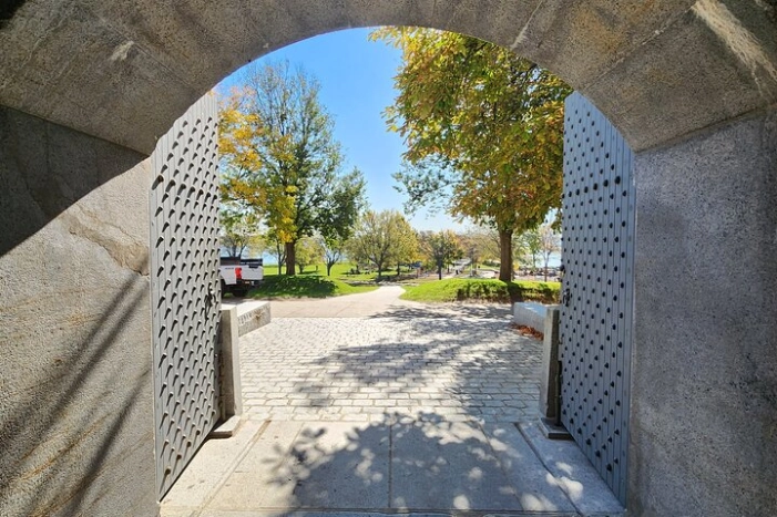 Image 4