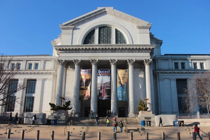 #1 Smithsonian Natural History + American History Museum Tour