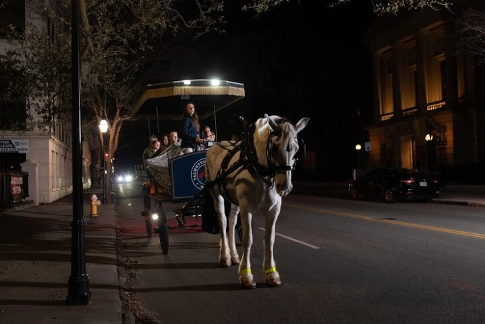 Charleston Haunted Horse and Carriage Evening Tour