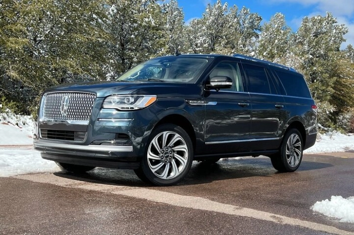 Private SUV Transfer from Port Canaveral to Orlando Theme Parks