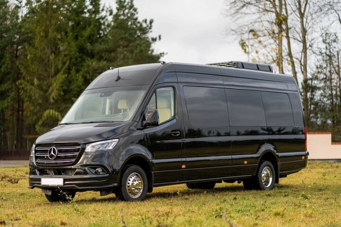 Private Minibus Round Trip Honolulu Airport HNL to/from Honolulu