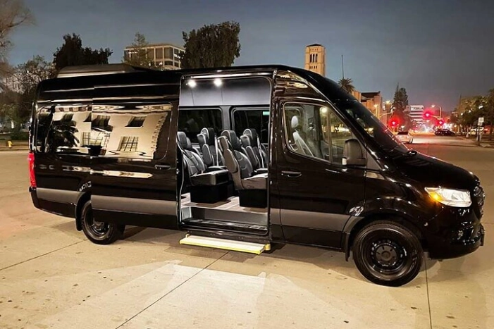 Minibus Private Transfer Philadelphia to Philadelphia Airport PHL
