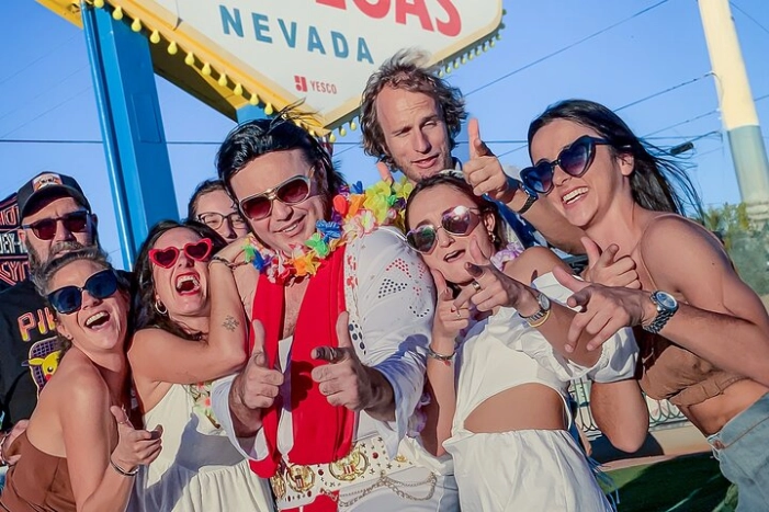 Get Married: Elvis Wedding + Las Vegas Sign + Photography 
