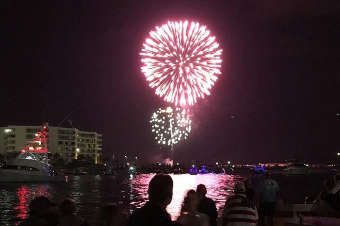 Destin Harbor Fireworks Cruise