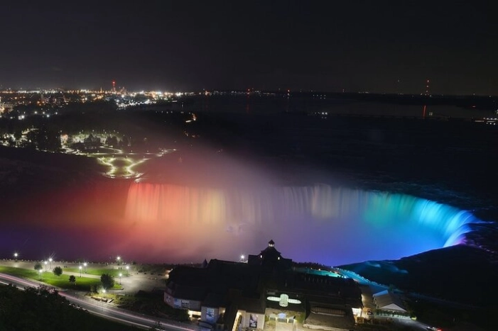 Niagara Falls 2-day Tour from New York