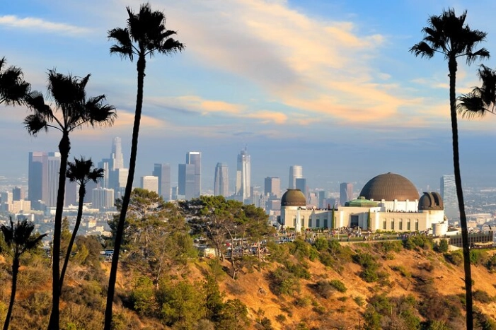 8 Hours Sightseeing Tour with a Private Chauffeur at Los Angeles 