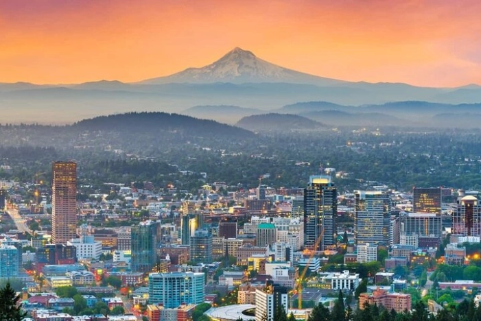 Private Portland City Tour: History, Gardens and Iconic Sights