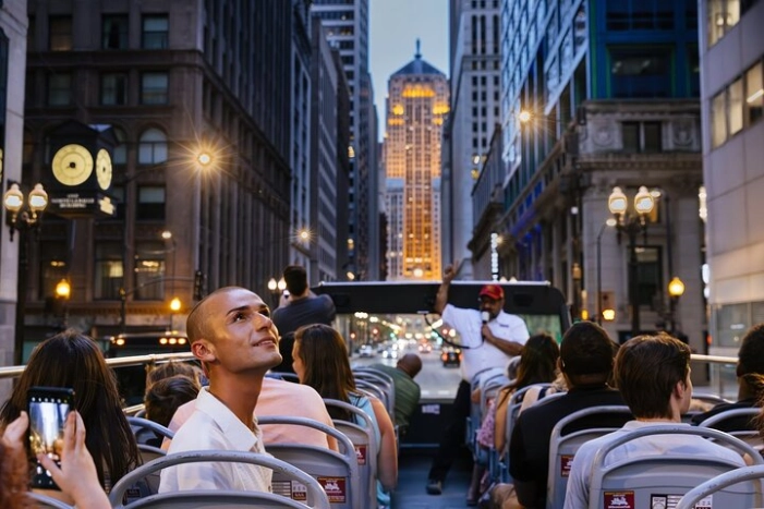 Big Bus Chicago: Sunset Tour by Open-Top Bus with Live Guide