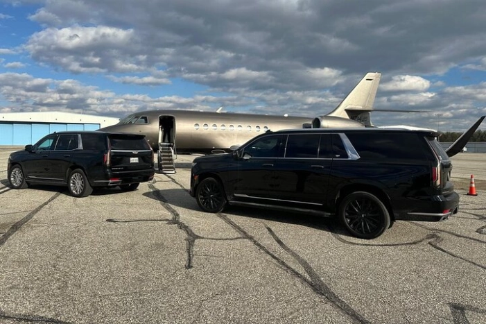 Private Transfer from Ronald Reagan Airport DCA ⇄ Washington DC