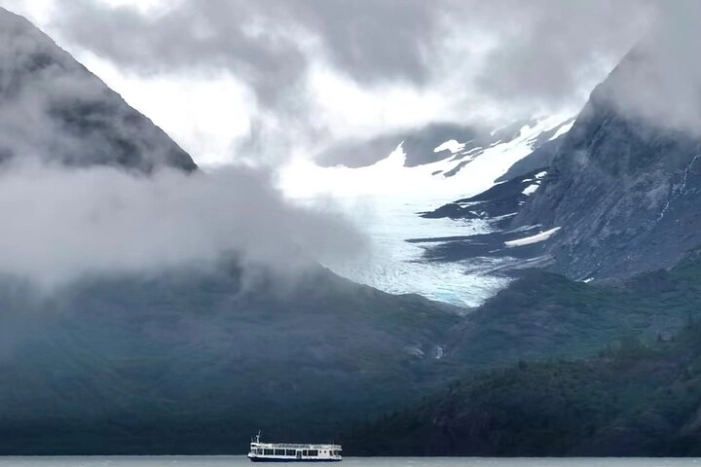 Private Guided Tour between Anchorage and Whitter 