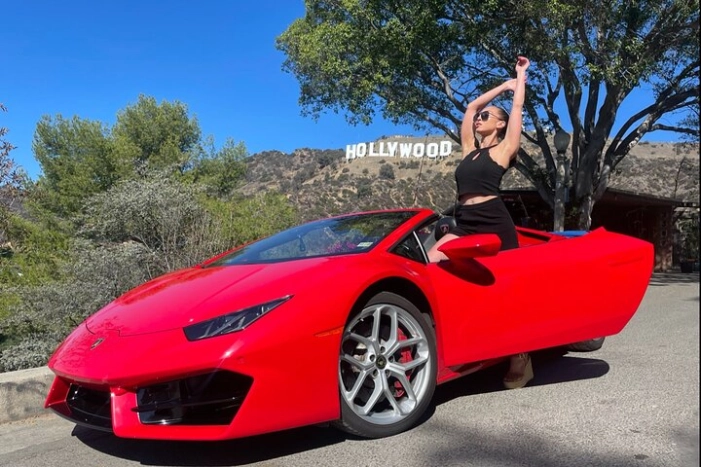 50min Driving Tour: Explore Los Angeles in Lamborghini
