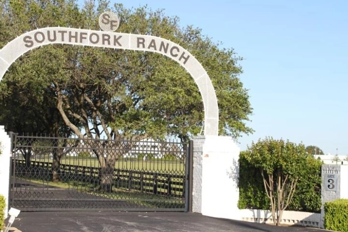 Dallas Southfork Ranch Private Limousine Tour