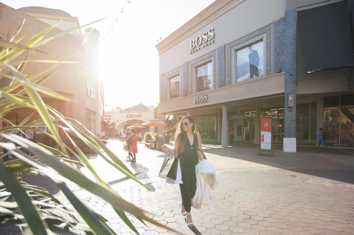 Citadel Outlets Transfer from Anaheim with VIP Lounge, storage & LAX Drop-Off