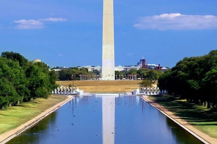 DC Morning Monuments Bus and Arlington 2:15 pm Walking Tour